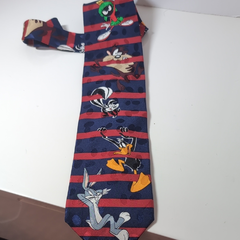 Looney Tunes Character Tie, Stripes W/Bugs Bunny, Taz, Daffy, Marvin And PePe